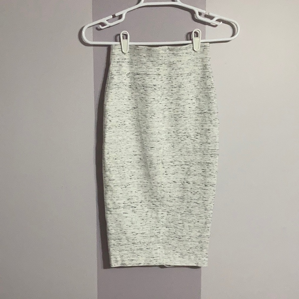 Aritzia wilfred lis midi pencil skirt